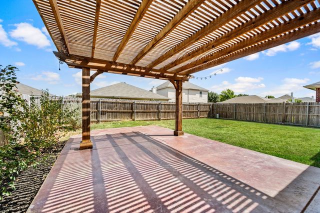 5025 Senator Drive, Fort Worth, TX 76244