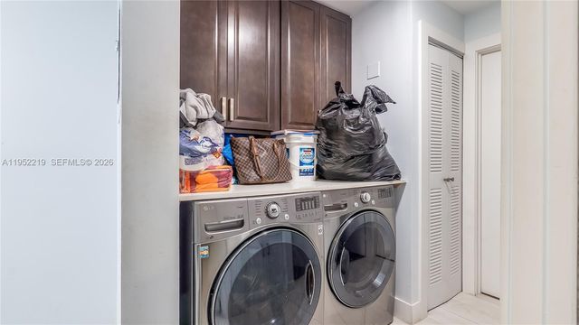 1050 Summit Trail Cir B, West Palm Beach, FL 33415