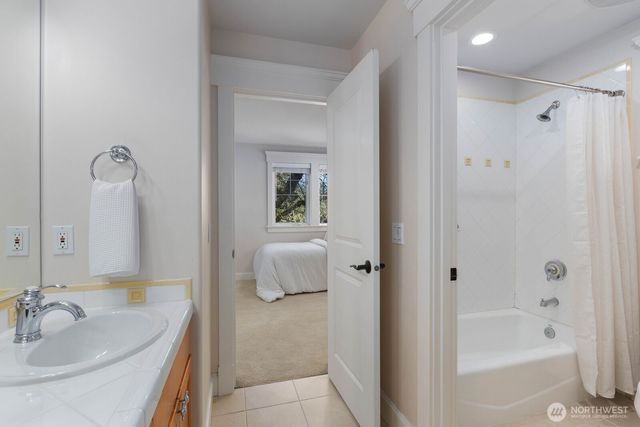 1828 4th Street, Kirkland, WA 98033