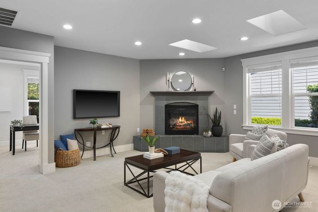 1828 4th Street, Kirkland, WA 98033