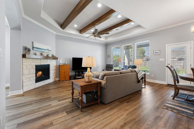 4345 Fox River Lane, Bryan, TX 77802