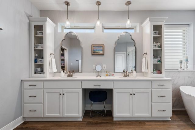 4345 Fox River Lane, Bryan, TX 77802