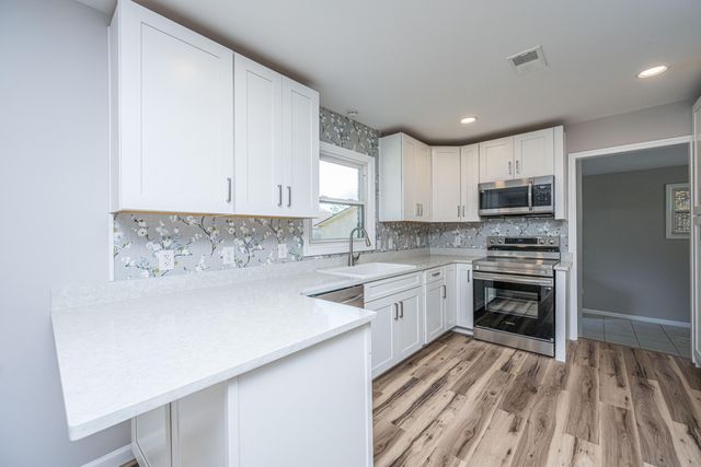 113 Monroe Drive, Ladson, SC 29456