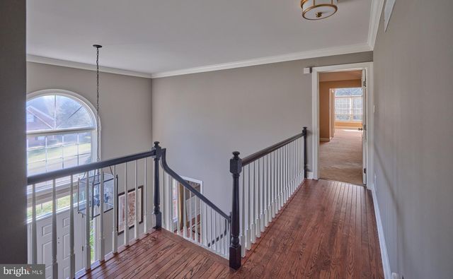 1052 S KIMBLES RD, Yardley, PA 19067