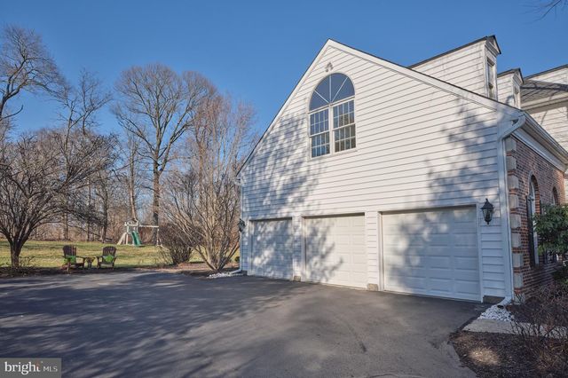 1052 S KIMBLES RD, Yardley, PA 19067
