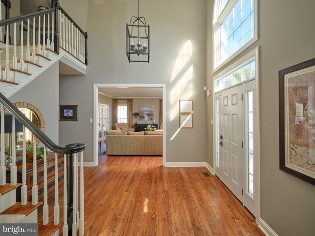 1052 S KIMBLES RD, Yardley, PA 19067