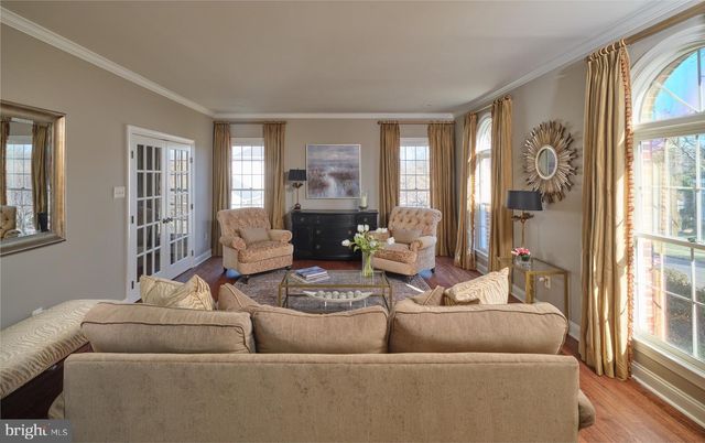 1052 S KIMBLES RD, Yardley, PA 19067