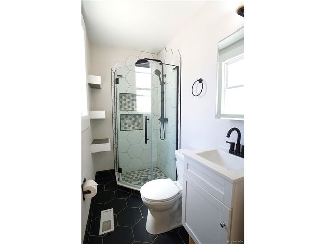911 W Pikes Peak Ave, Colorado Springs, CO 80905