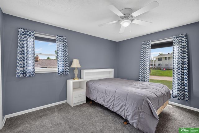 10320 Hilltop Road, Omaha, NE 68134