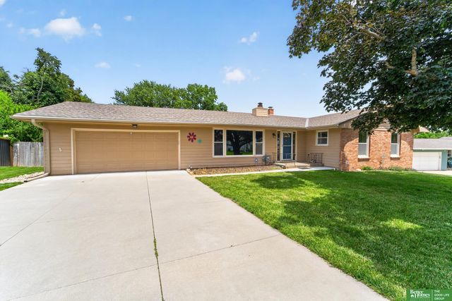 10320 Hilltop Road, Omaha, NE 68134