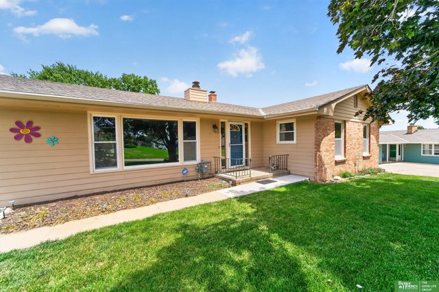 10320 Hilltop Road, Omaha, NE 68134