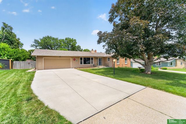 10320 Hilltop Road, Omaha, NE 68134