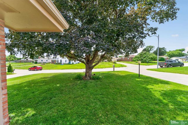 10320 Hilltop Road, Omaha, NE 68134