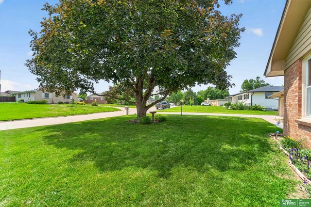 10320 Hilltop Road, Omaha, NE 68134