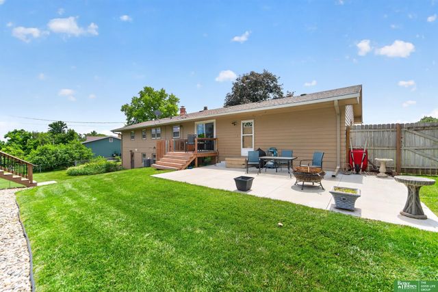 10320 Hilltop Road, Omaha, NE 68134