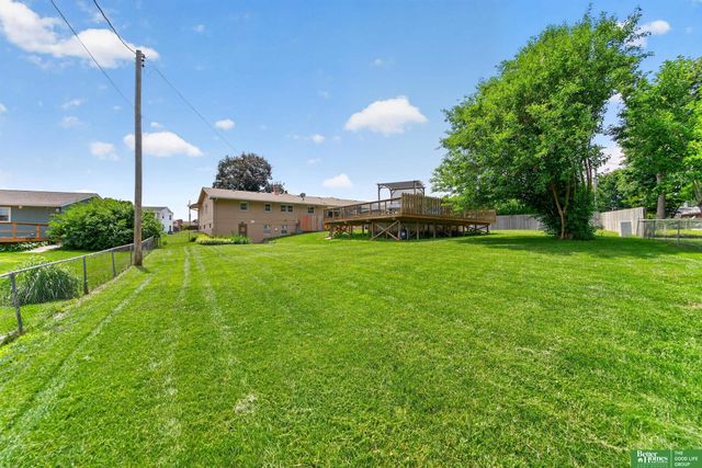 10320 Hilltop Road, Omaha, NE 68134