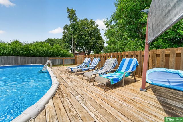 10320 Hilltop Road, Omaha, NE 68134