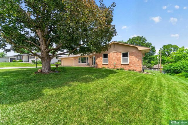 10320 Hilltop Road, Omaha, NE 68134