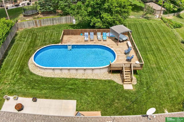 10320 Hilltop Road, Omaha, NE 68134