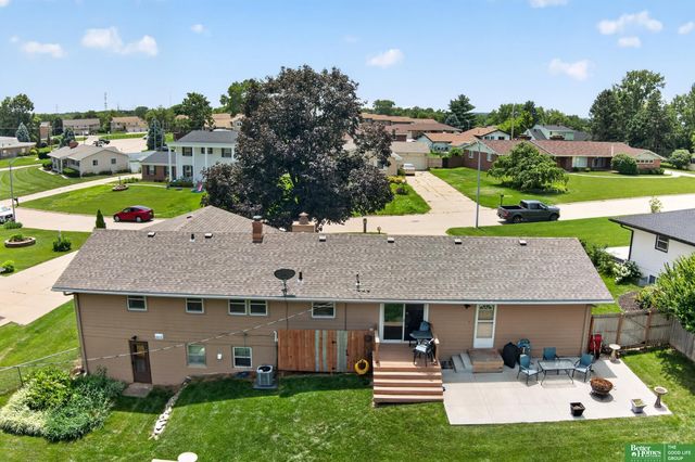 10320 Hilltop Road, Omaha, NE 68134