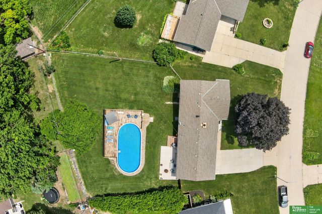 10320 Hilltop Road, Omaha, NE 68134