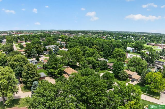 10320 Hilltop Road, Omaha, NE 68134