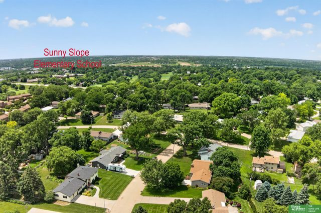 10320 Hilltop Road, Omaha, NE 68134