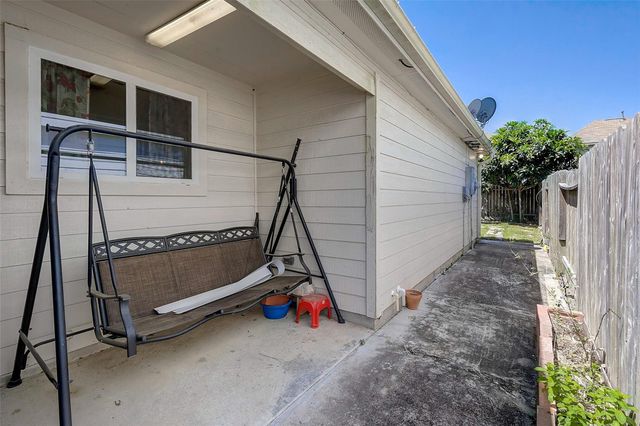 3619 Apple Dale Drive, Houston, TX 77084