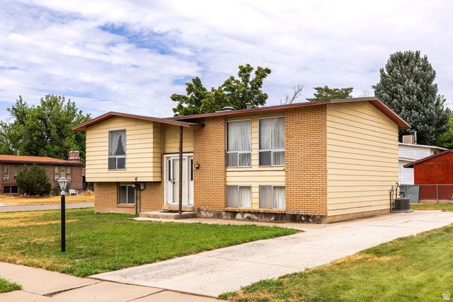 801 E 700 N, Layton, UT 84041