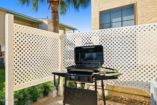138 W Leslie Lane, Panama City Beach, FL 32407
