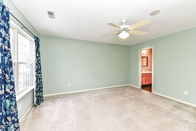 9234 Crossing Drive, Fishers, IN 46037