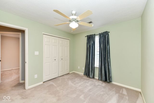 9234 Crossing Drive, Fishers, IN 46037