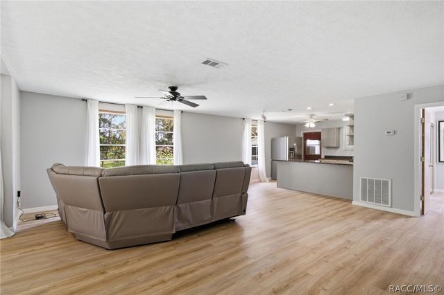 11645 E Salmon Drive, Floral City, FL 34436