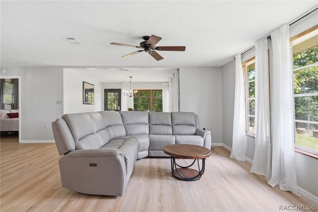 11645 E Salmon Drive, Floral City, FL 34436
