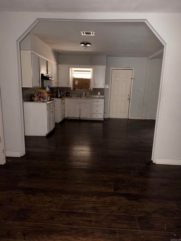 2004 W 28th Avenue, Pine Bluff, AR 71603