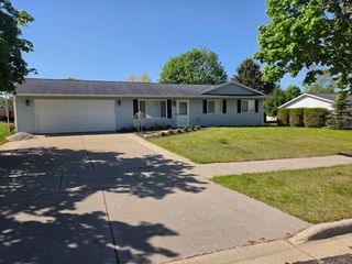 906 Jacob Circle, Reedsburg, WI 53959
