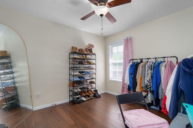 204 Arrowhead Road, Willard, MO 65781