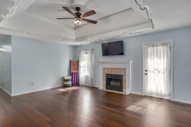 204 Arrowhead Road, Willard, MO 65781