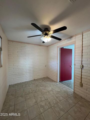 374 W Duane Street, Benson, AZ 85602