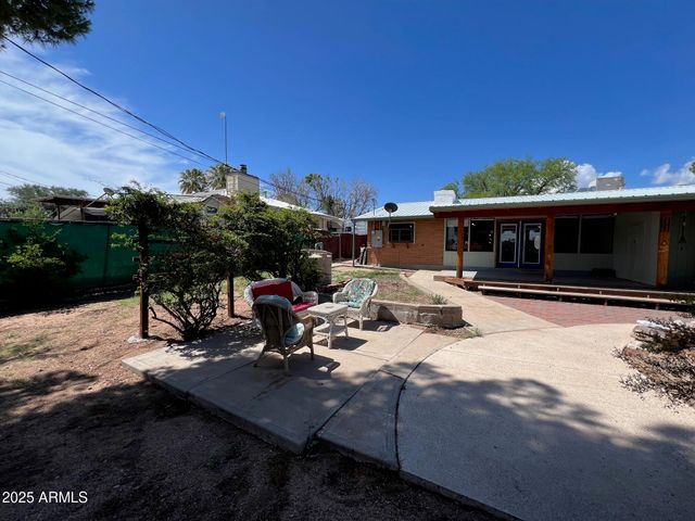 374 W Duane Street, Benson, AZ 85602