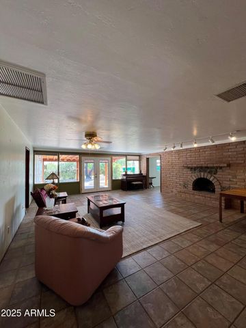 374 W Duane Street, Benson, AZ 85602