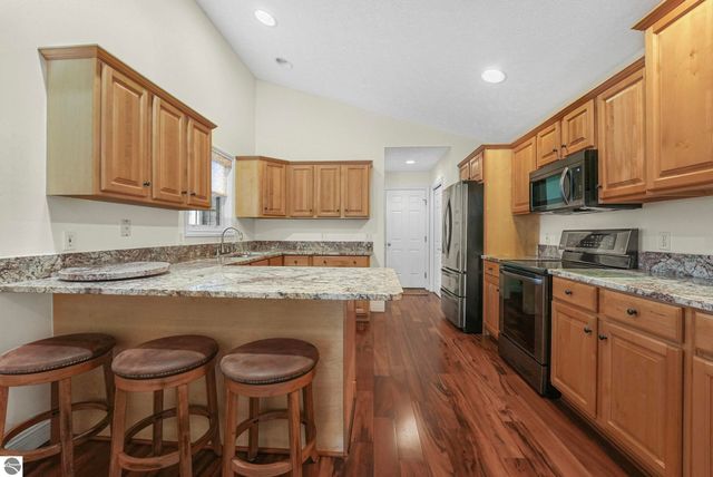 2664 E Crown Drive, Traverse City, MI 49685