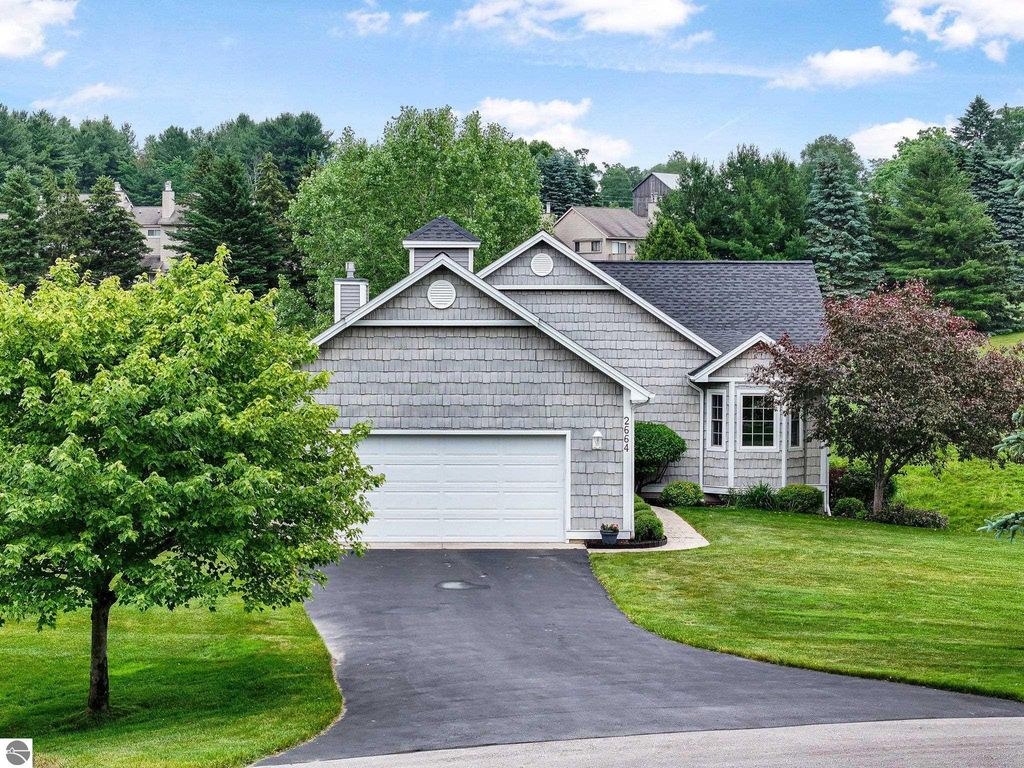 2664 E Crown Drive, Traverse City, MI 49685