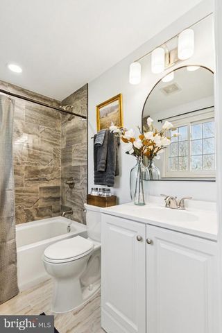 5068 MACNAMARA DR, Fredericksburg, VA 22407