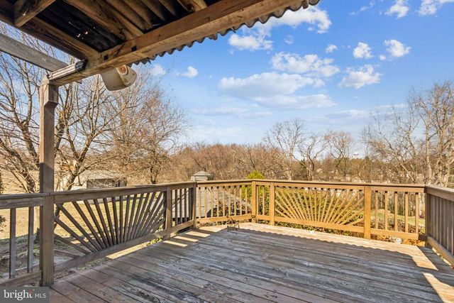 5068 MACNAMARA DR, Fredericksburg, VA 22407