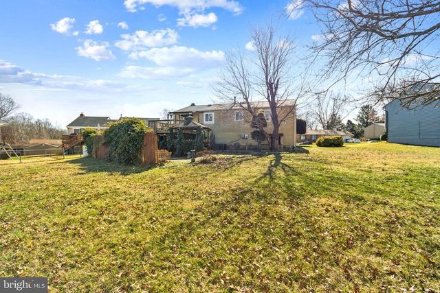 5068 MACNAMARA DR, Fredericksburg, VA 22407