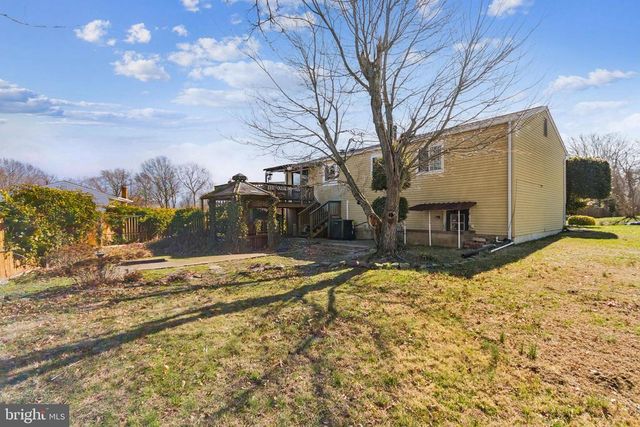 5068 MACNAMARA DR, Fredericksburg, VA 22407