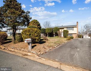 5068 MACNAMARA DR, Fredericksburg, VA 22407