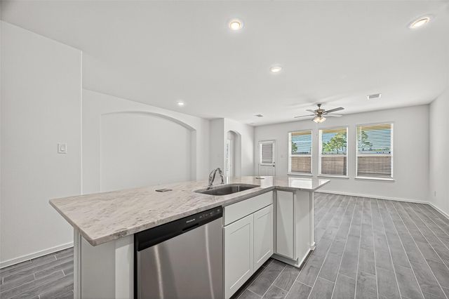 2122 Rosillo Brook Drive, Baytown, TX 77521