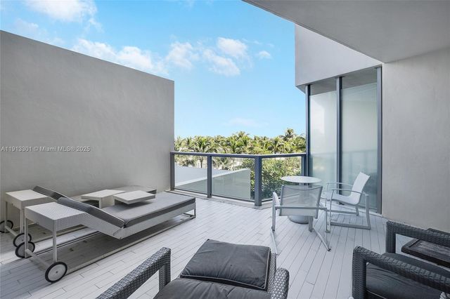 2201 Collins Ave 431, Miami Beach, FL 33139